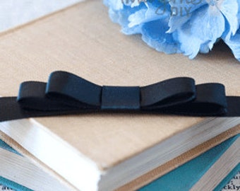 Flat Bow in Black | Double or Single Loop Bow in Black Satin | Pre Made Bow for Decorating Wedding Invitations, Stationery, Gift Wrap etc.