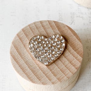 Cupid Heart Rose Gold | Heart Shaped Embellishment in Rose Gold | Crystal Decoration for DIY wedding invitations, Card making and crafts