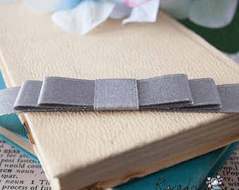 Fiocco piatto in argento scintillante / Fiocchi pronti in argento scintillante / Perfetti per decorare inviti di nozze, cancelleria, carta da regalo
