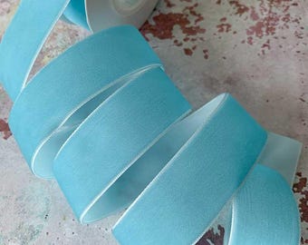 Samtband Blau - 3 Meter Rolle | Rolle aus helltürkisblauem Samtband | Luxus-Webband erhältlich in 3 mm, 6 mm, 9 mm, 16 mm, 25 mm, 38 mm
