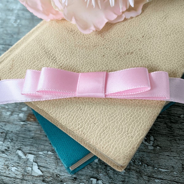 Flat Bow in Pink | Decorative Bow in Light Pink Satin | Pre Made Bow for Decorating Wedding Invitations, Stationery, Gift Wrap and More