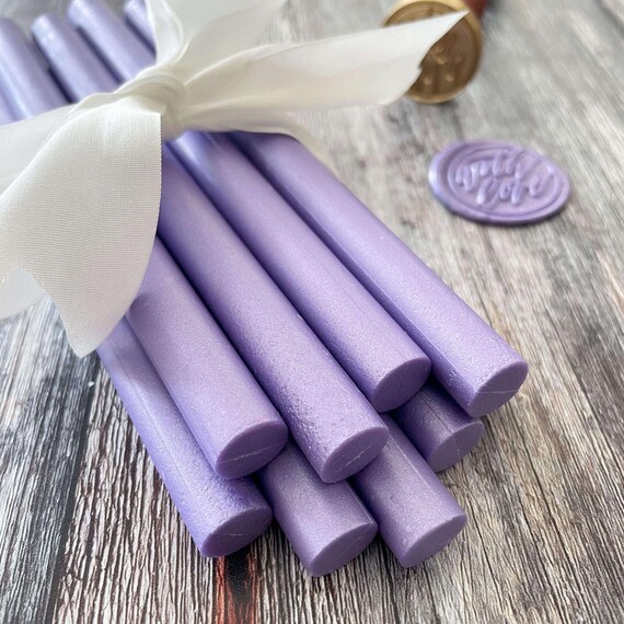 Lilac Sealing Wax | 11mm Wax Sticks to Make Wax Seals | Glue Gun Sealing Wax in Pearlised Lilac | Plastic Free | Biodegradable