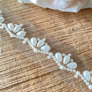 Odisha Pearl zelfklevende rij | Decoratieve parelstickers | Parelrijen | Waaiervormige stok op parels | Uitnodigingsversieringen | 32 cm lang