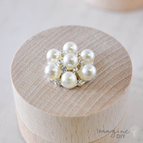 Aimee Silver | PACK OF 5 | Pretty Pearl Embellishment with Crystal Details | Small Pearl Decoration | DIY wedding Invitations, Card Making