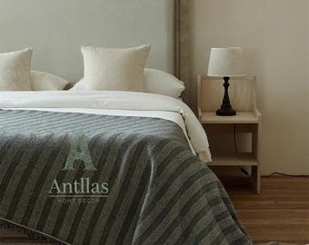 Plaid da letto oversize in lino e cotone: coperta jacquard tessuta con effetto sfrangiato (245 x 250 cm)