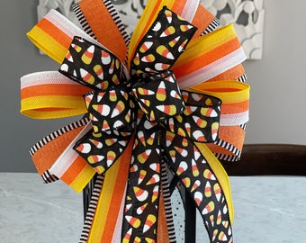 Halloween bows, wreath bow, candy corn bow, spooky decor, halloween decor, orange bow, halloween wreath, trick or treat bow, fall bows
