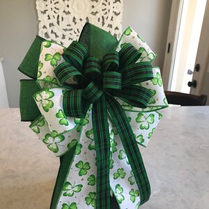 St Patricks Day Bow, Shamrock Bow, Burlap Bow, St Patricks Day Wreath Bow, St Patricks day Lantern Bow, Clover Bow, Wreath Bow, Door decor