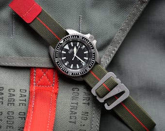 Grappleband Red Tab Elastic Watch Strap Band: 316 Stainless Hardware, 20mm 22mm