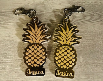 Pineapple keychain with personalized name