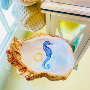 Oyster Shell Trinket Dish, Decoupaged Oyster Shell, Shell Ring Dish, Seahorse Art, Ring Dish, Coastal Decor, Shell Art, Seahorse