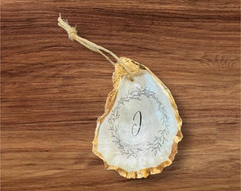 Monogramm Austernmuschel Weihnachtsschmuck: Personalisiertes Louisiana Geschenk