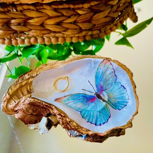 Decoupaged Oyster Shell Ring Dish, Trinket Dish, Shell Art, Butterfly Art, Butterfly, Jewelry Dish
