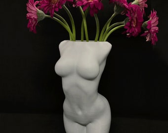Jarrón con estatua de torso de mujer / Impresión 3D