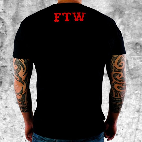 tee shirt support 81