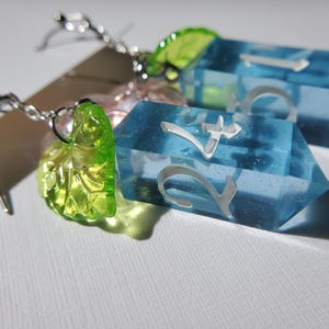 Wake d4 Handmade Dice Earrings