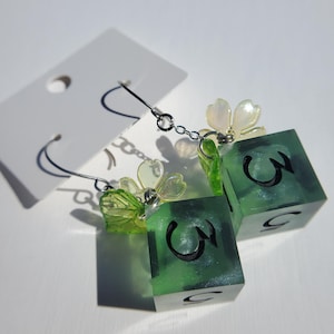 Ammi d6 Dice Earrings