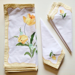 Vintage Placemat & Napkins Set