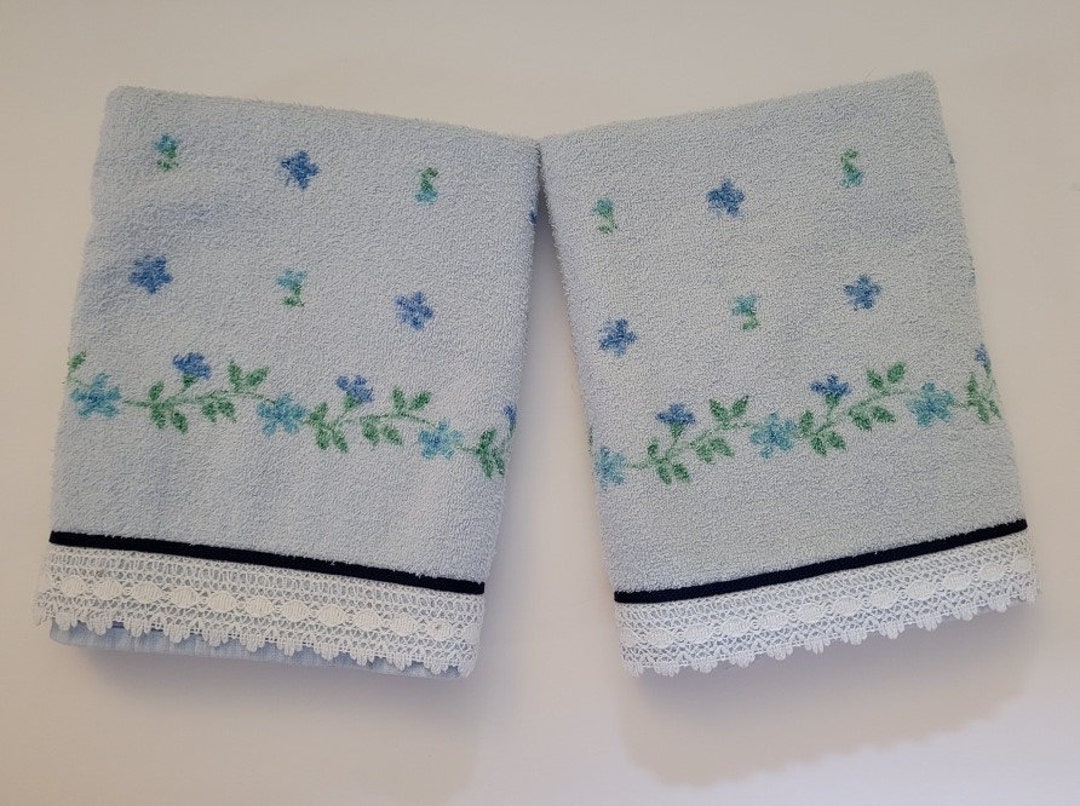 Pair of Vintage Dundee Blue Floral Bath Towels Etsy