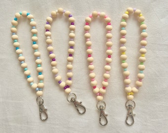 Breloczki na klucze / proste / kolorowe / w stylu boho na klucze / prezenty