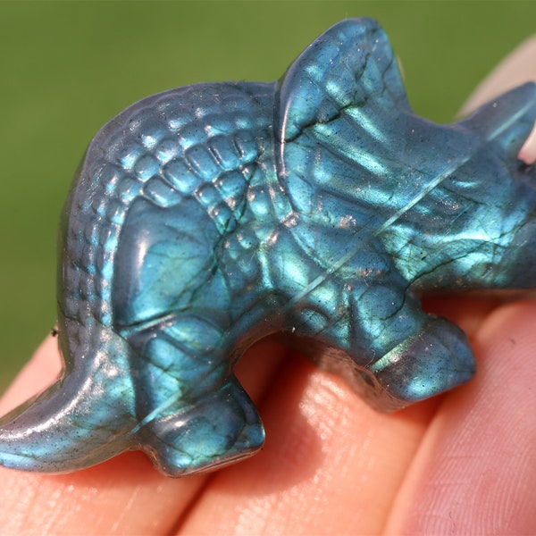 1.6" Natural Labradorite Carved Rhinoceros Rhinoceros Carving ,Crystal Rhinoceros , Home decor, Reiki Healing Figurine ,Crystal gift 1PC