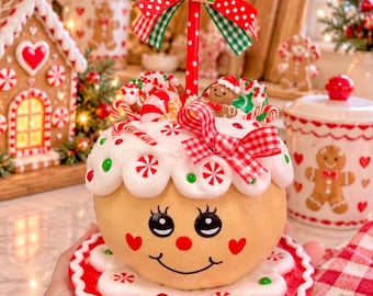 New! Gingerbread Christmas Apple / Decorated Apple on Plate / Christmas Apple / Gingerbread Decor / Christmas Decor / Candy Apple / Gingie
