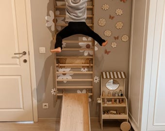 Set da Parete Svedese 6 in 1 e Scivolo per Bambini, Versatile, Scala da Arrampicata, Altalena e tavola Scorrevole