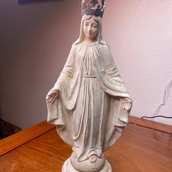 Virgin Mary Madonna Statue Bethany Lowe