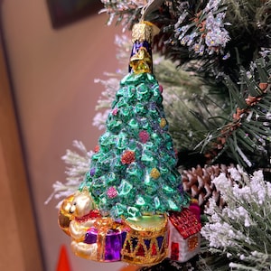 Christmas Ornaments - Garden / Christmas Ornaments / Seasonal Décor