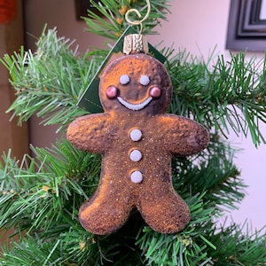 Old World Christmas Gingerbread man Cookie Ornament!