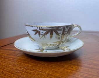 Antique gold 1940s handpainted teacup!