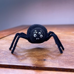 Spooky Spider Halloween Figurine Bethany Lowe