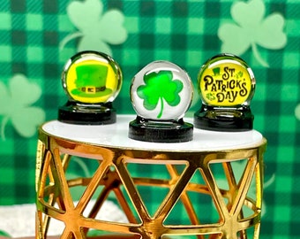 Miniature St. Patrick’s Day decorations