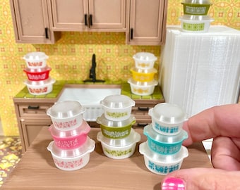 Miniature dollhouse casserole dishes similar to pyrex or corningware