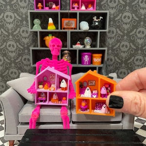 Miniature pink-o-ween spooky cute Halloween haunted house Ghost house DIY  Kit