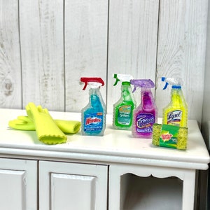 Miniature Dollhouse Cleaning Supplies