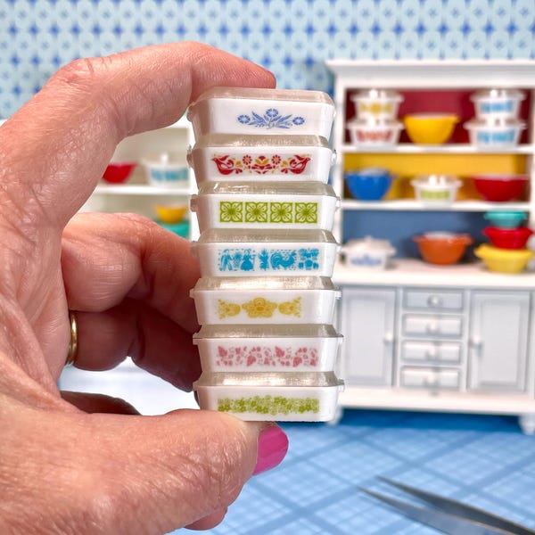 Miniature dollhouse dishes similar to pyrex or corningware