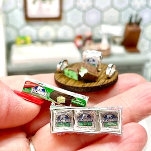 Miniature dollhouse ice cream bars