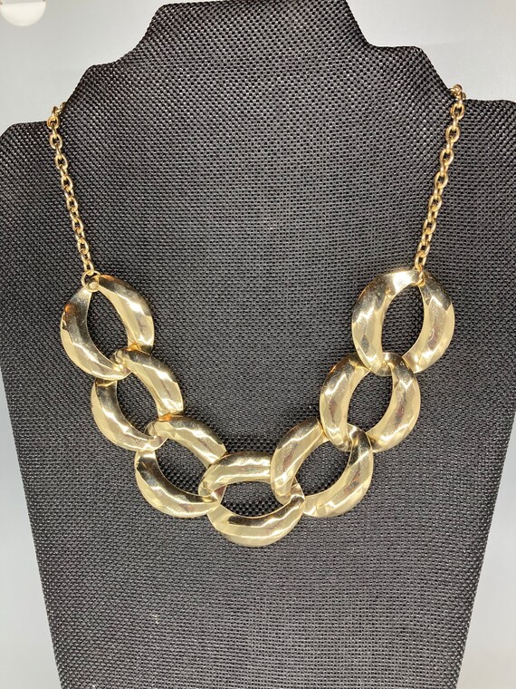 Vintage Oversized Gold Tone Chain Necklace - image 3