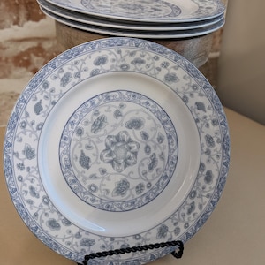 Blue Floral set of 4 Dessert Salad Plates Porcelain China Chinese
