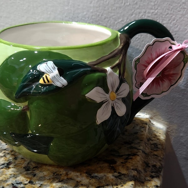 Blue Sky Green Summer LimeTree And Honey Bee Ceramic Coffee/Tea Mug