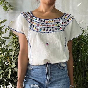 Blusa bordada mexicana, camisa bordada oaxaca, huipil tacuate, huipil oaxaca, huipil bordado a mano,