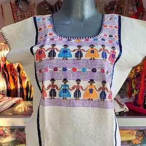 Blusa bordada mexicana, camisa bordada oaxaca, huipil Amuzgos, huipil oaxaca, huipil bordado a mano, Mexican embroidery top