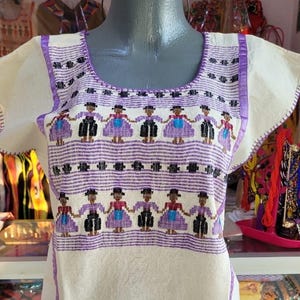 Blusa bordada mexicana, camisa bordada oaxaca, huipil Amuzgos, huipil oaxaca, huipil bordado a mano, Mexican embroidery top