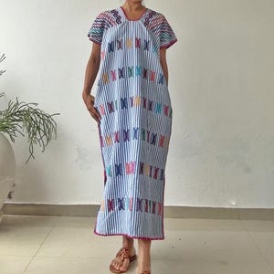 Oaxaca huipil, kaftan boho mexicano, kaftan boho mexicano, huipil amuzgo, huipil oaxaqueño, huipil de Oaxaca, bordado a mano