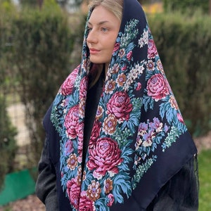 Ethnic Folk Wool Shawl Blue Slavic Floral Scarf Modern Chic Boho with Timeless Floral folk scarf Gift for Her Valentine's Day ショール image 3