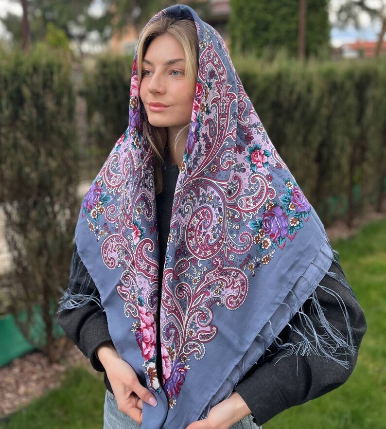 Ukrainian shawl 80% Wool blue HijabTraditional Ukrainian scarf, scarf flower, Ethnic Folk Ukrainian Wool Shawl Babushka ethnic european image 10