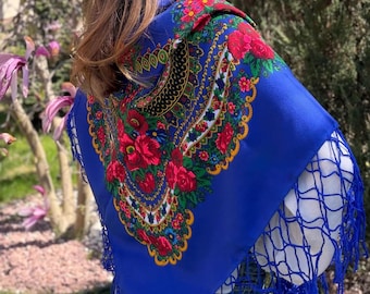 Floral Ukrainian Wool Shawl, Traditional Folk Headscarf for Women