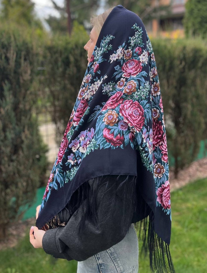 Ethnic Folk Wool Shawl Blue Slavic Floral Scarf Modern Chic Boho with Timeless Floral folk scarf Gift for Her Valentine's Day ショール image 6