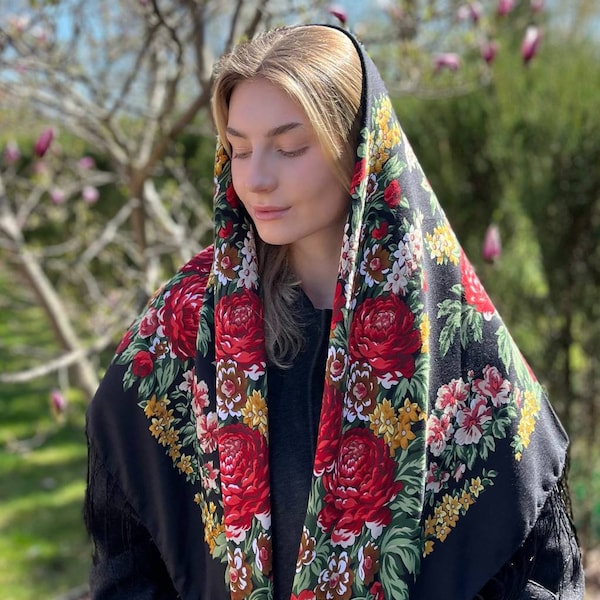Wool Shawl Babushka Floral Scarf Modern Chic Boho Gift for Her Ethnic Shawl Floral Scarf Slavic Scarf ショール