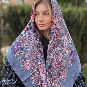 Ukrainian shawl 80% Wool blue HijabTraditional Ukrainian scarf, scarf flower, Ethnic Folk Ukrainian Wool Shawl Babushka ethnic european image 8